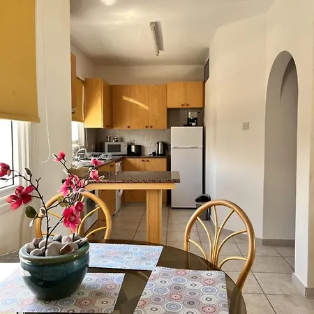Sirena Kings Apartment Paphos
