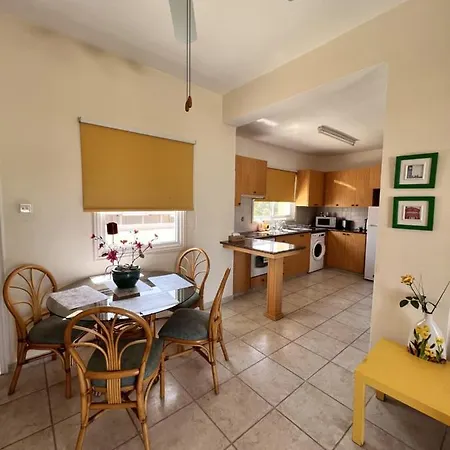 Apartment Sirena Kings Paphos